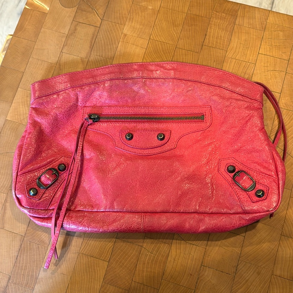 BALENCIAGA CLUTCH